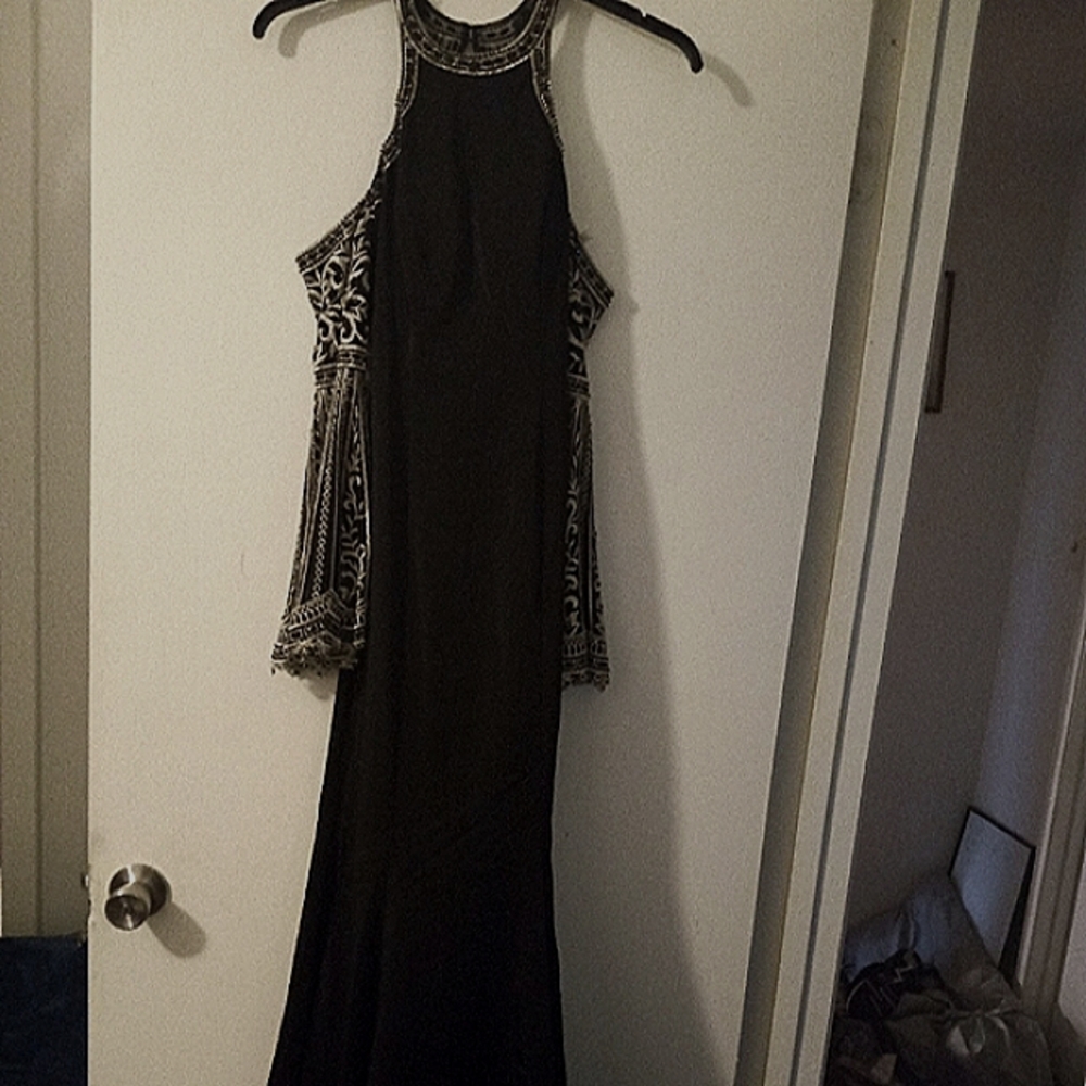 Ellie Wilde MON CHERI evening gown